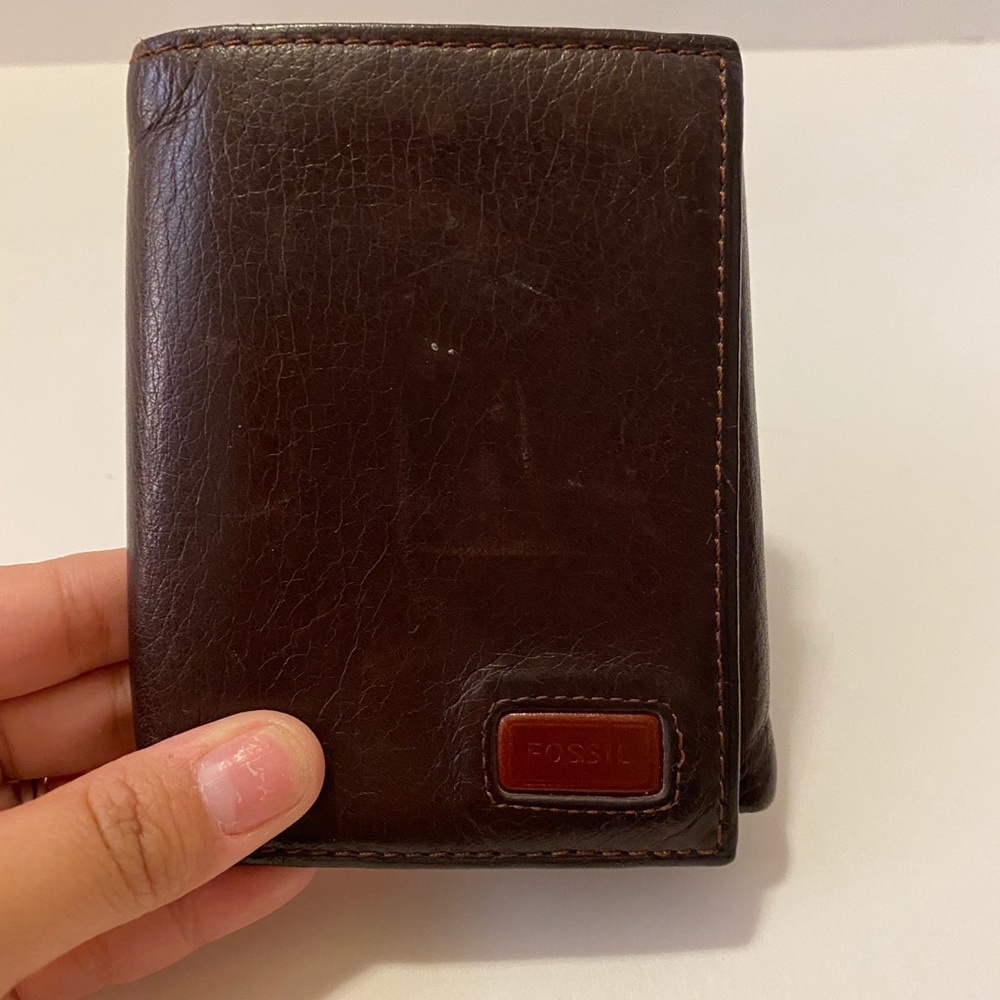 Fossil Wallet - image 1